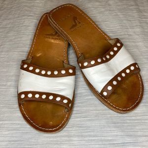 MOODS | Paul Mayer made in Spain leather sandals